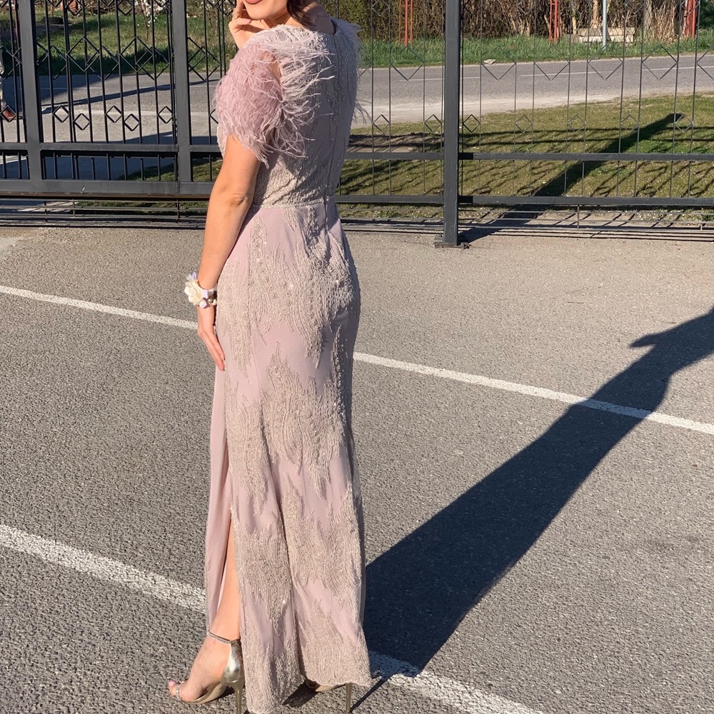 Hand-made custom prom dress with feathers - Picture 5 of 6